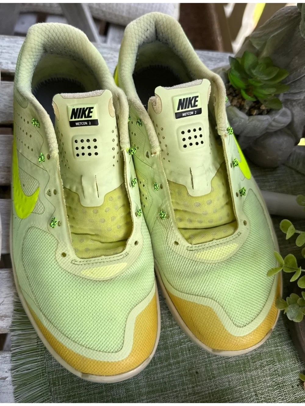 Nike Metcon 2 Men’s Size 8.5 Barely Volt/Volt Training CrossFit Shoes 819899-700